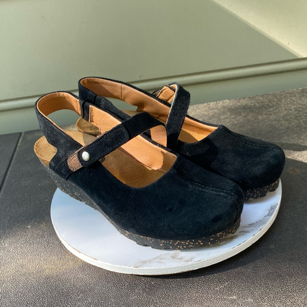 Black Suede Slingback Clogs Mary Janes OTBT